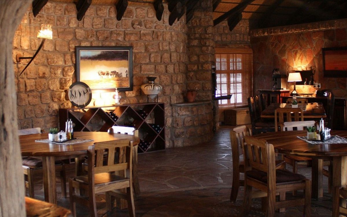 Torgos Lodge dining area