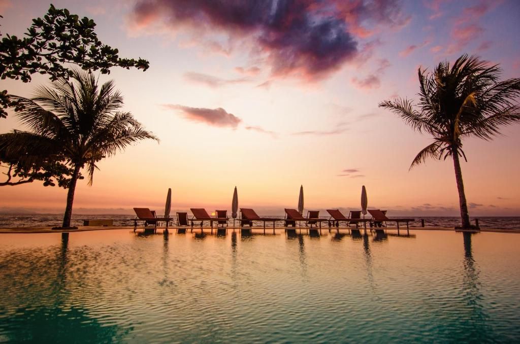 Arc en Ciel Hotel sunset view