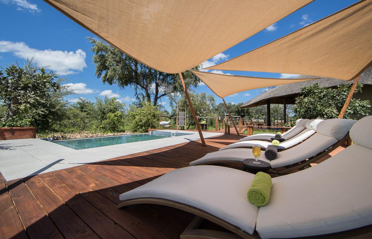 Nokanyana pool deck