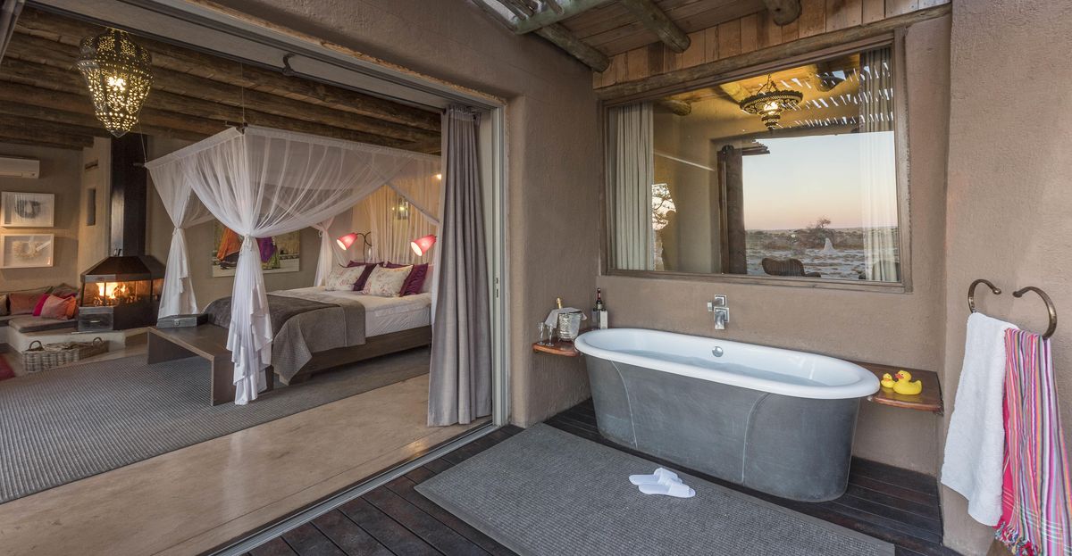 Onguma The Fort bath