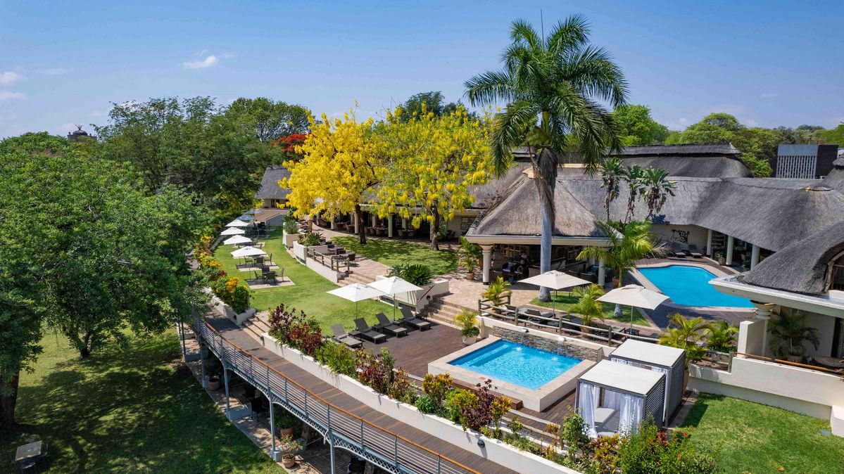 Ilala Lodge pool main
