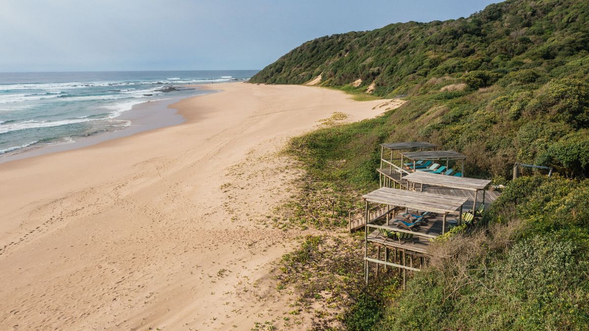Thonga Beach deck1