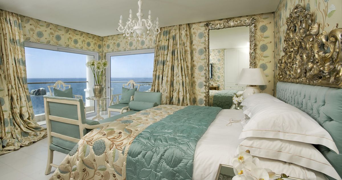 Twelve Apostles Hotel suite