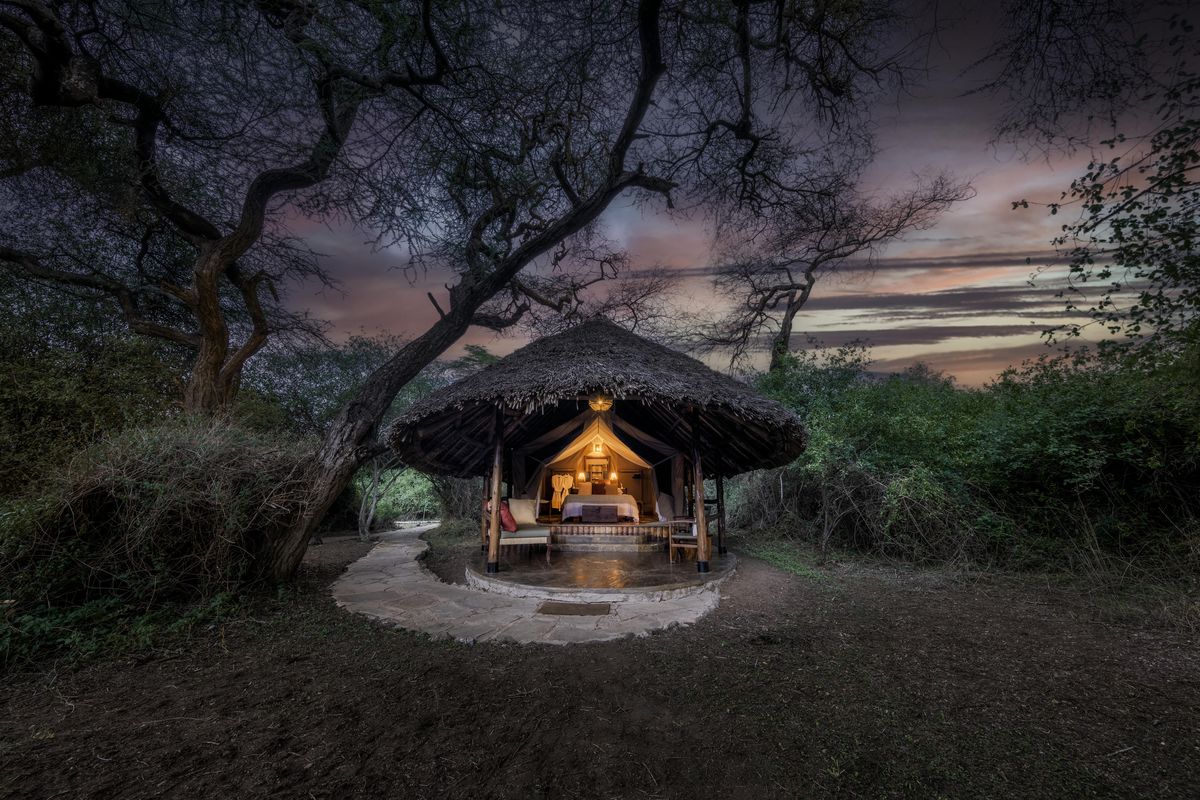 Elewana Tortilis tent night