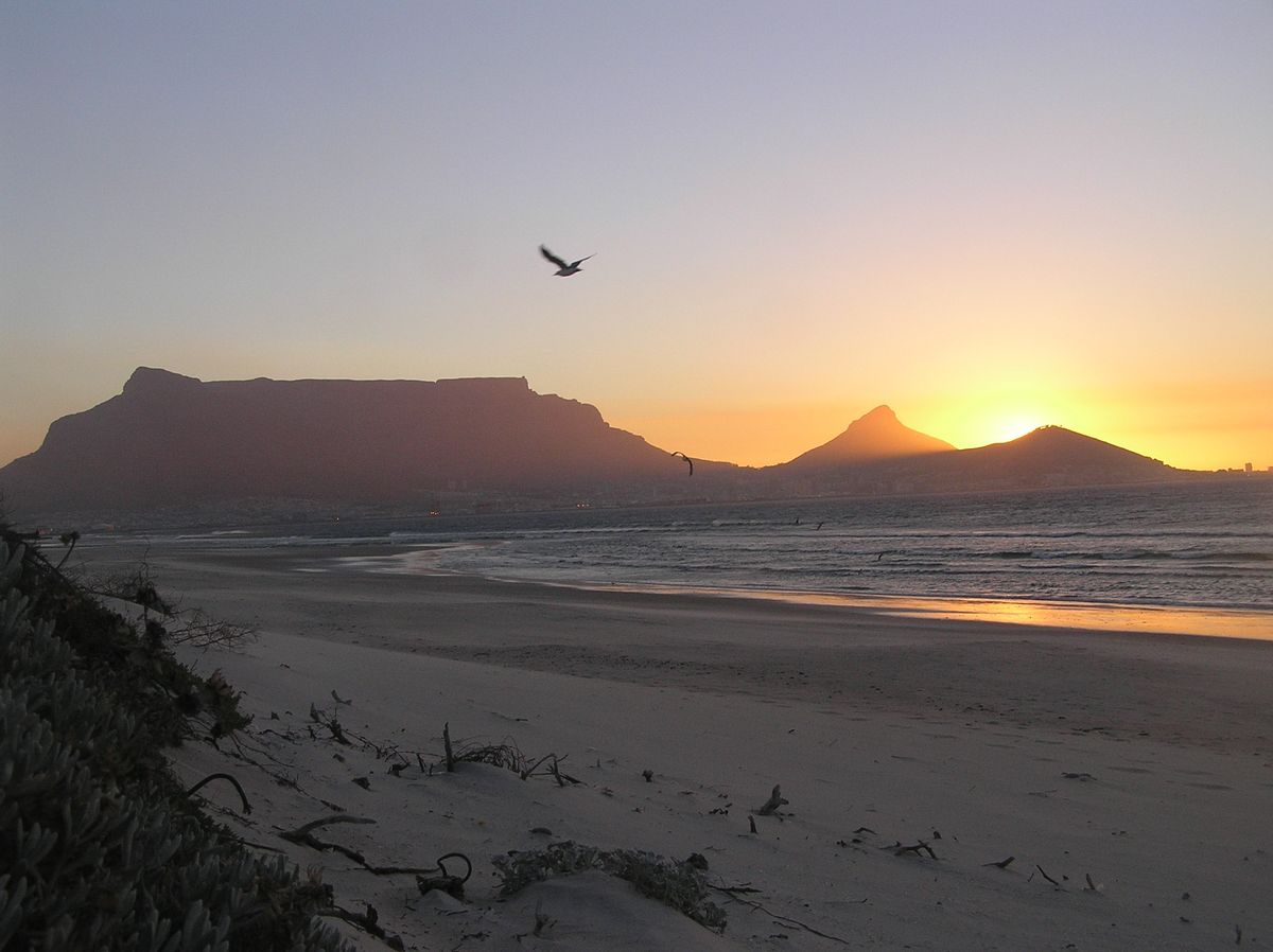 Tafelberg vom Strand aus