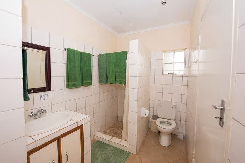 Game Haven Lodge bath