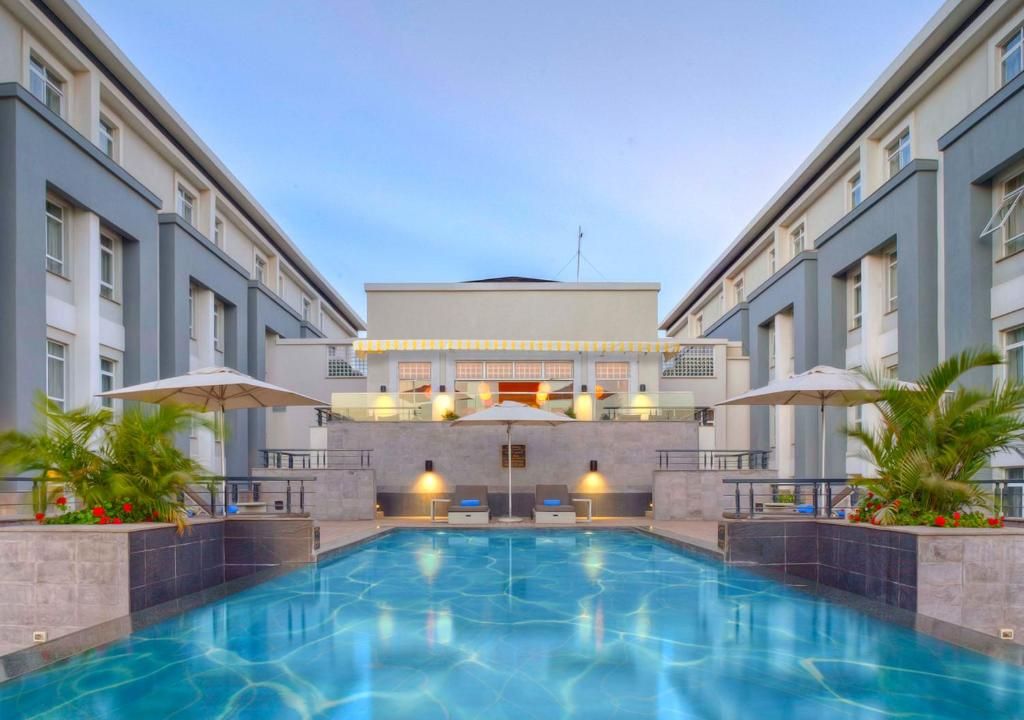 Eka Hotel pool