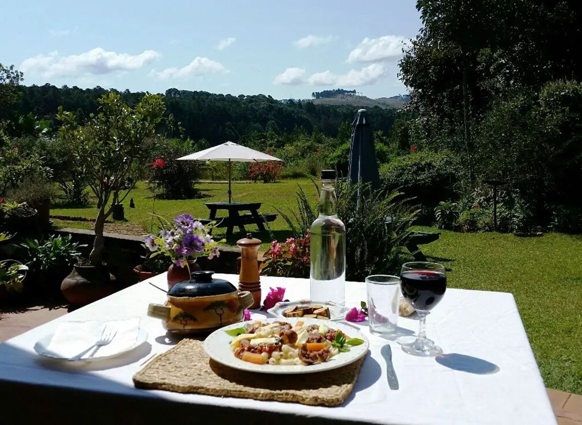 Luwawa Forest Lodge outdoor dining