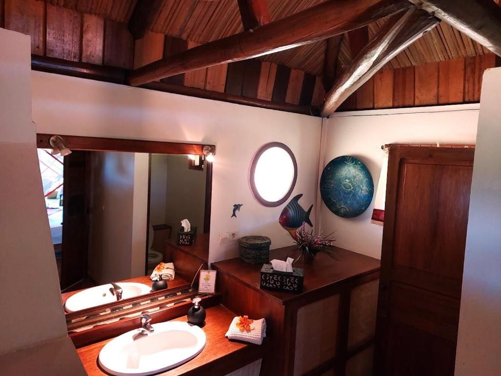 Nature Lodge bath