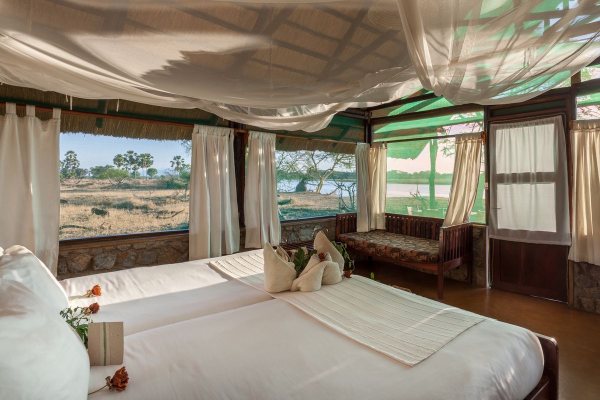 Mvuu Camp chalet