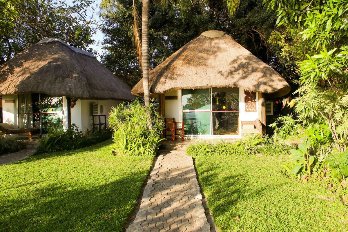 Caprivi River Lodge chalets
