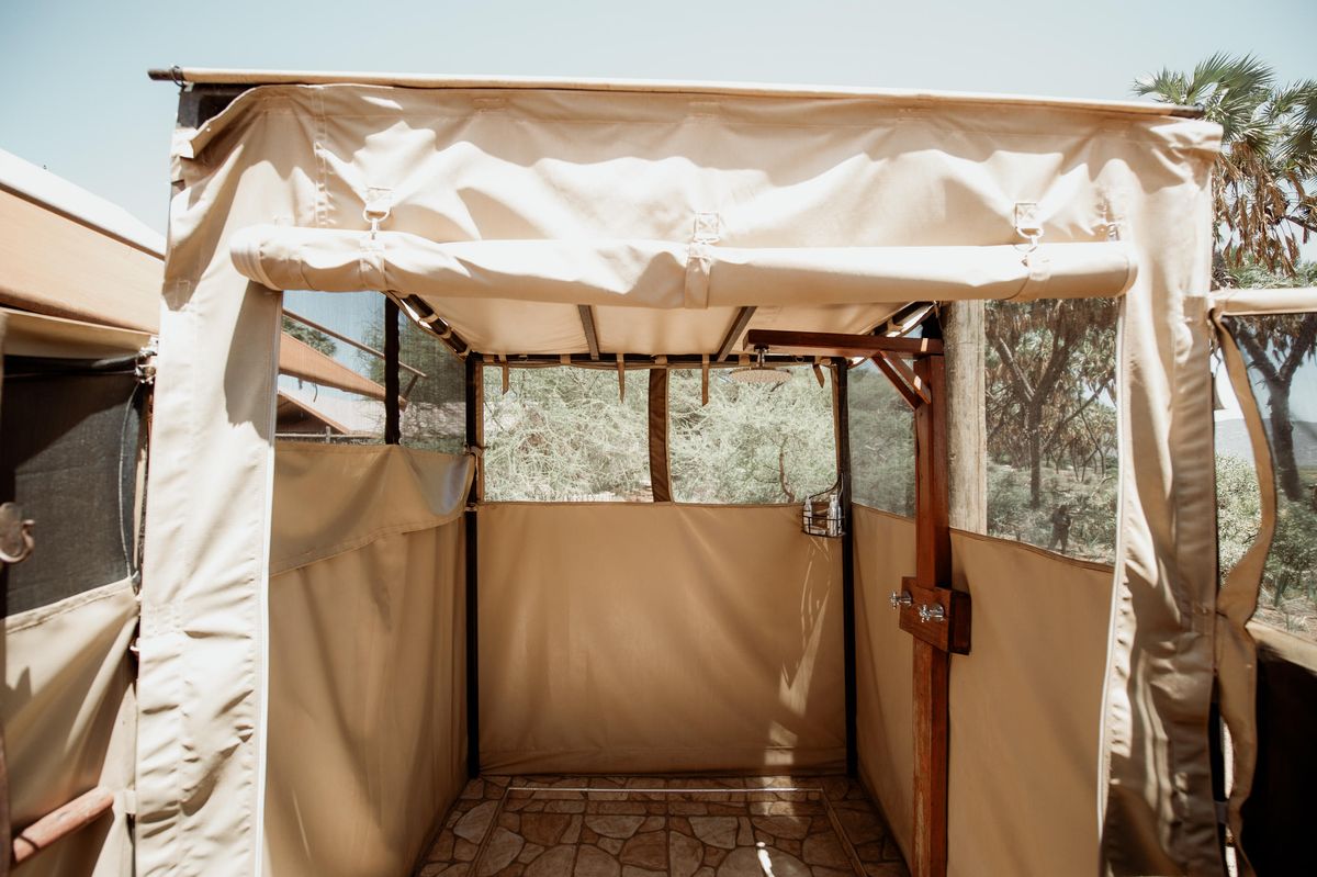 Elephant Bedroom Camp shower