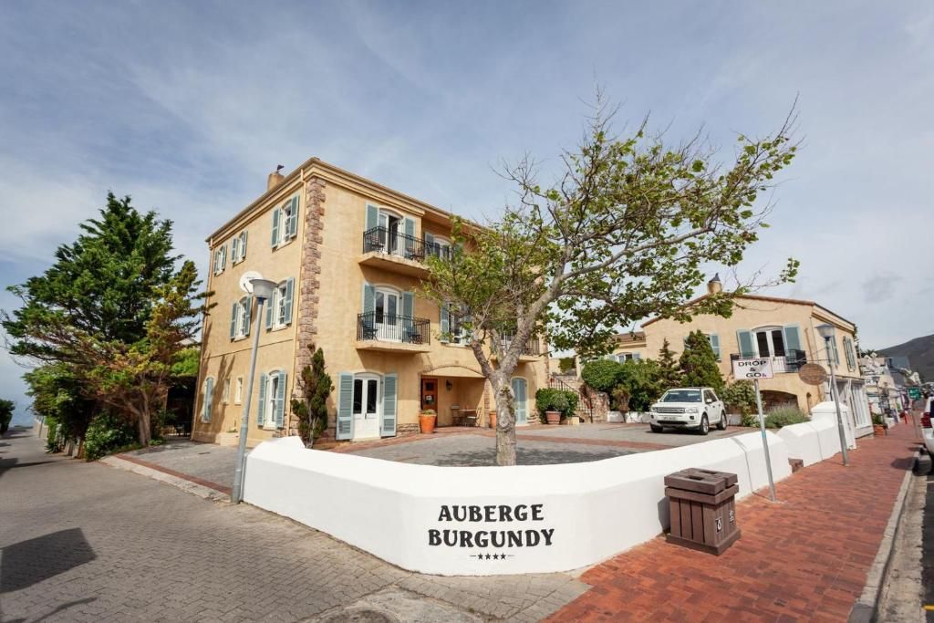 Auberge Burgundy front