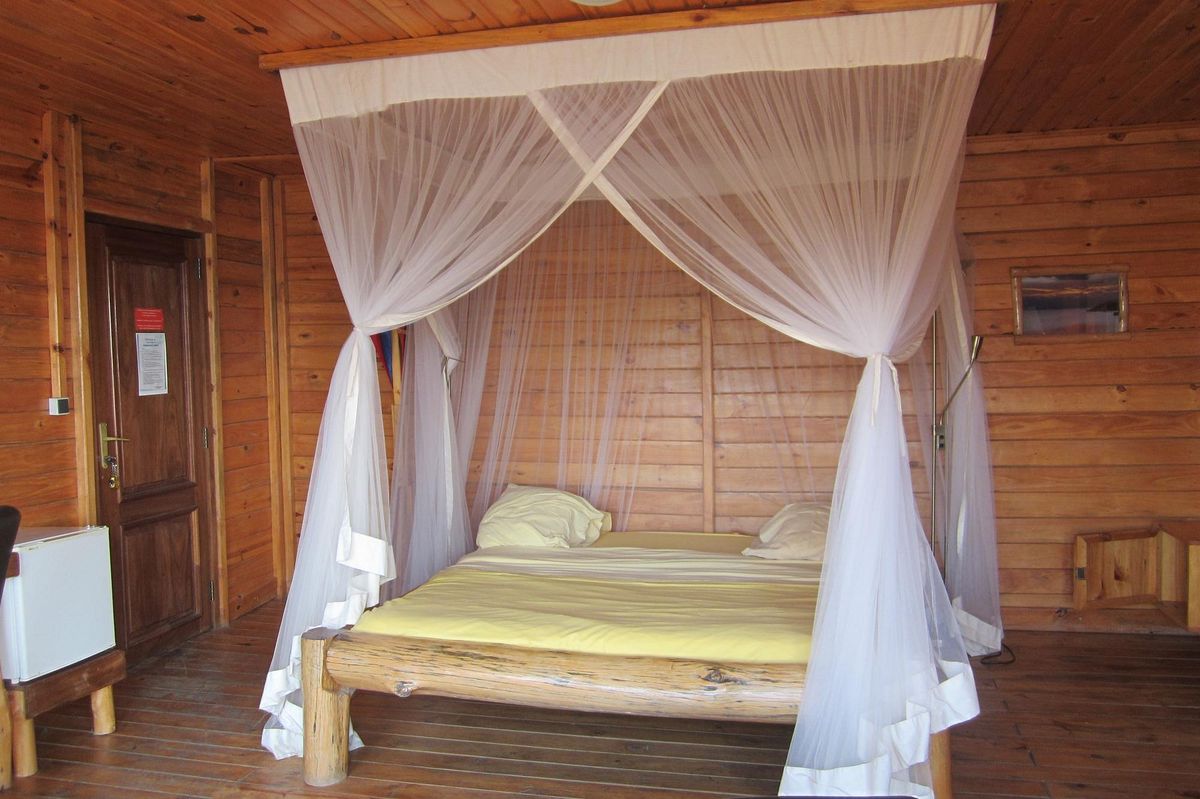 Cormoran Lodge room