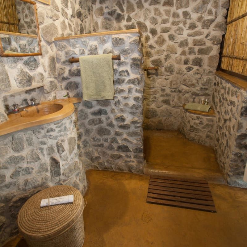 Mvuu Camp bathroom
