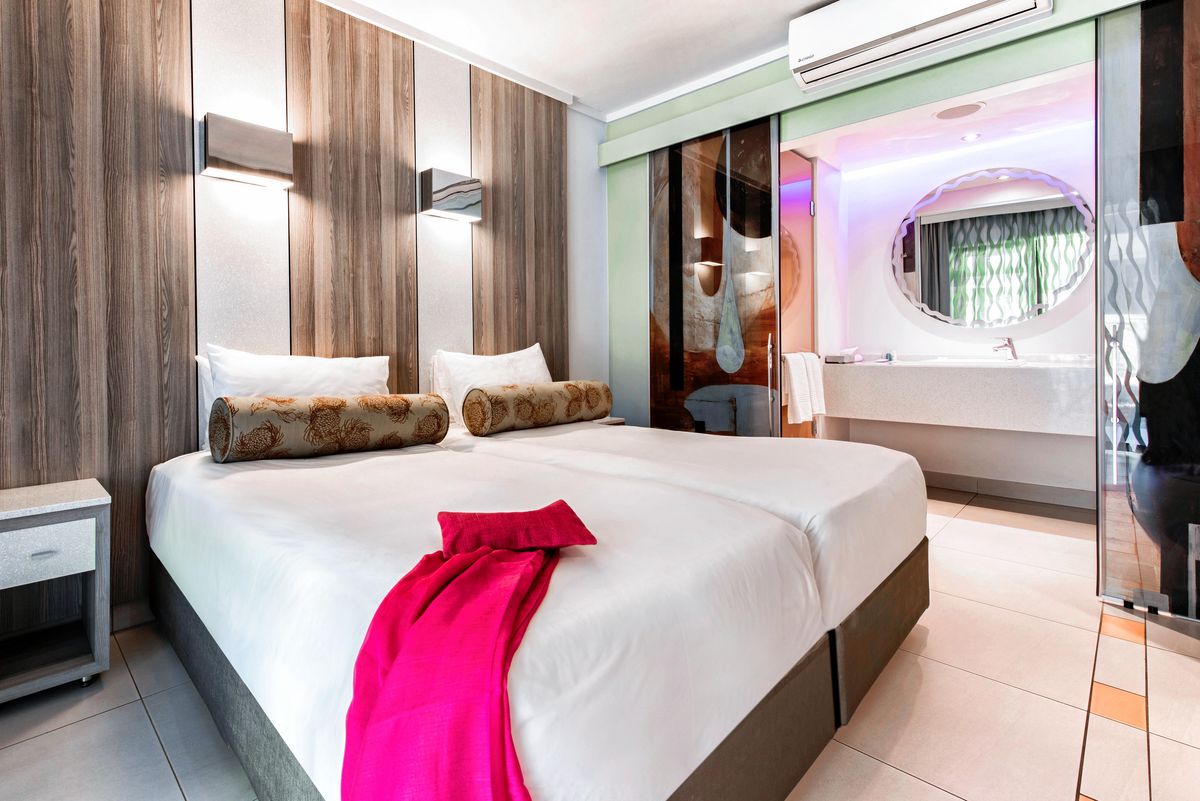 Sun City Cabanas twin room