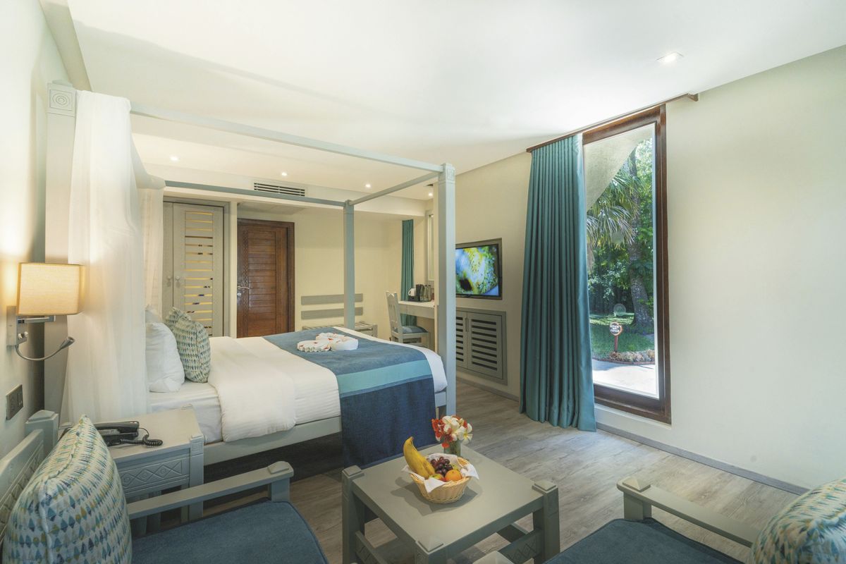 Baobab Beach Resort garden room