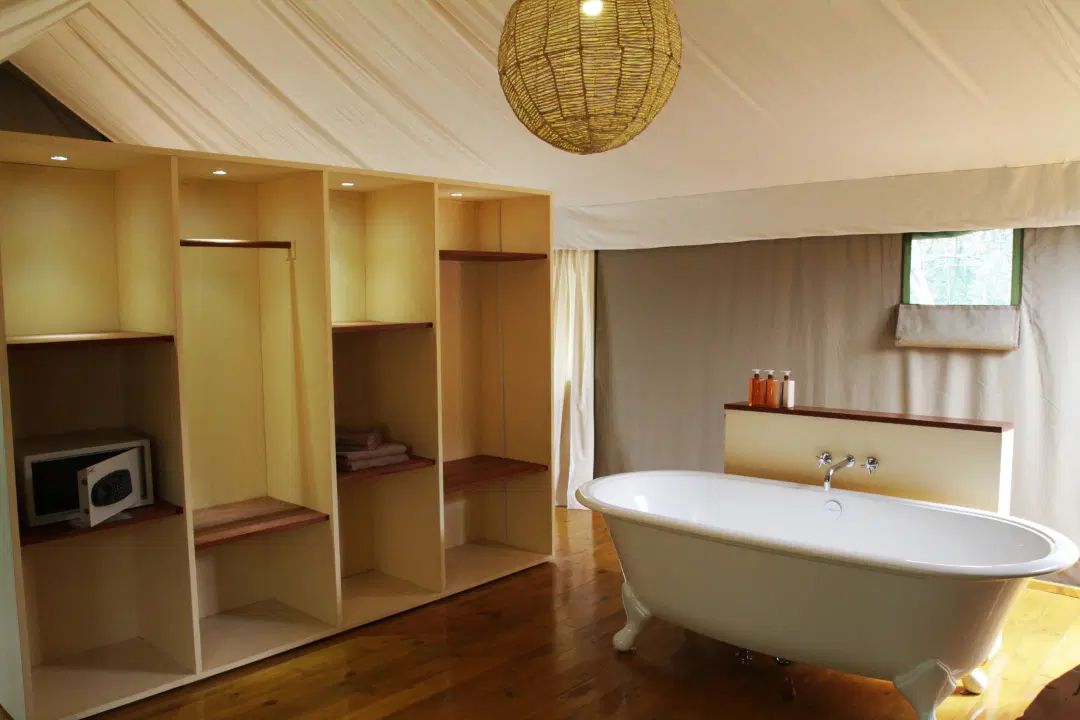 Ruzizi Tented Lodge bath