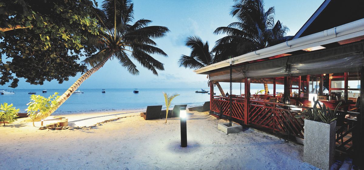 Villas de Mer beach restaurant