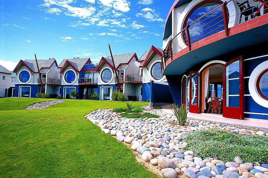 Beach Lodge front