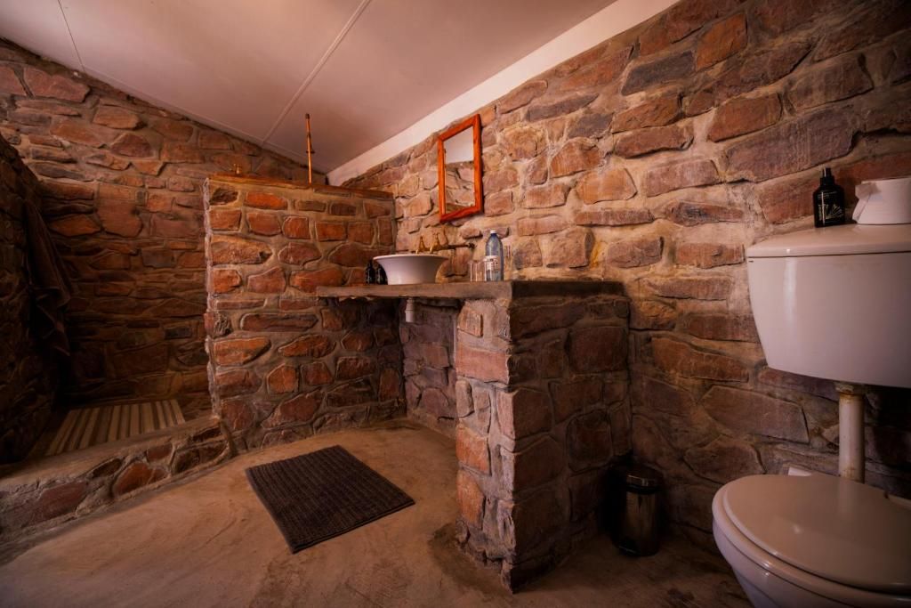 A Little Sossus Lodge bath