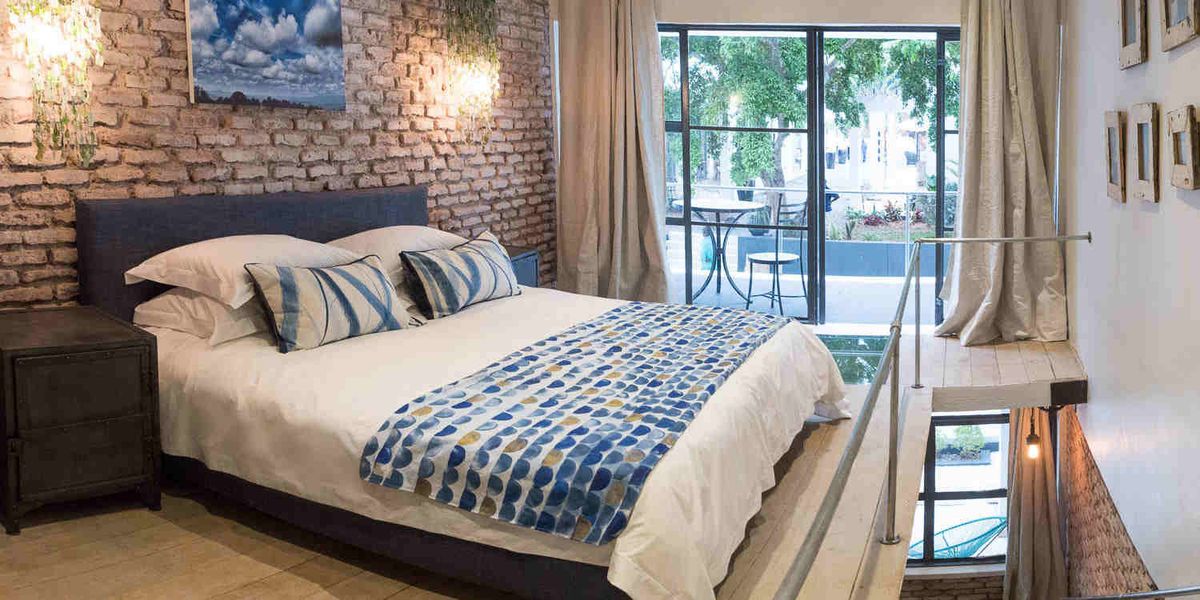 Latitude 13 room