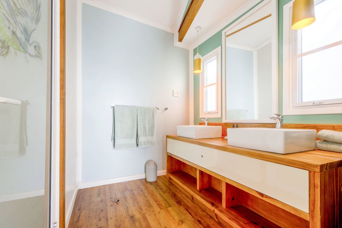 Zambezi Mubala Lodge bathroom