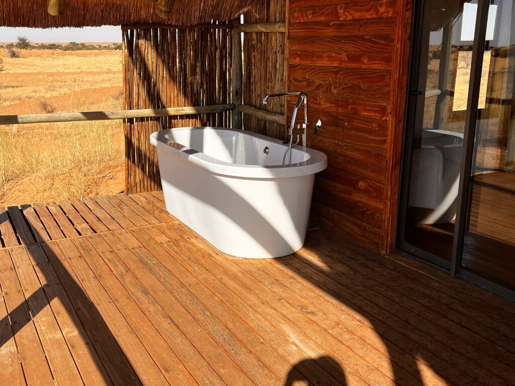 Ta Shebube Rooiputs outdoor bath
