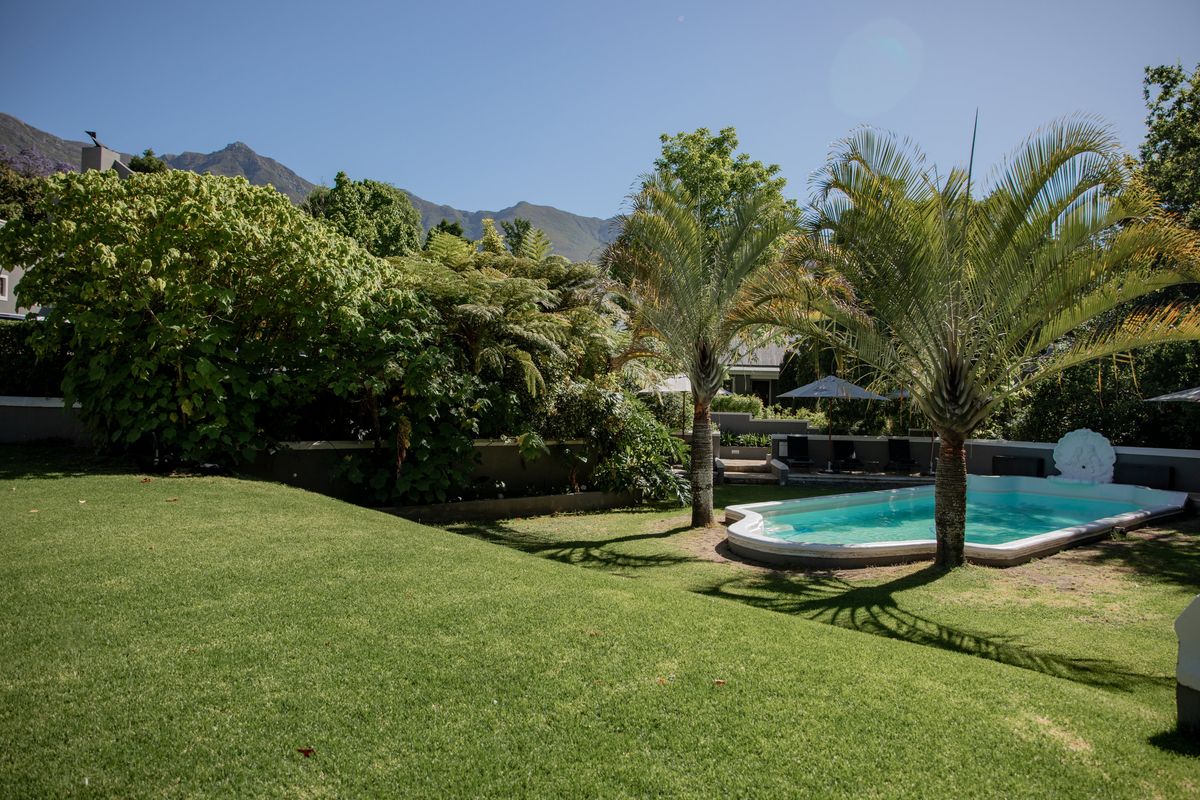Schoone Oordt Country House garden pool