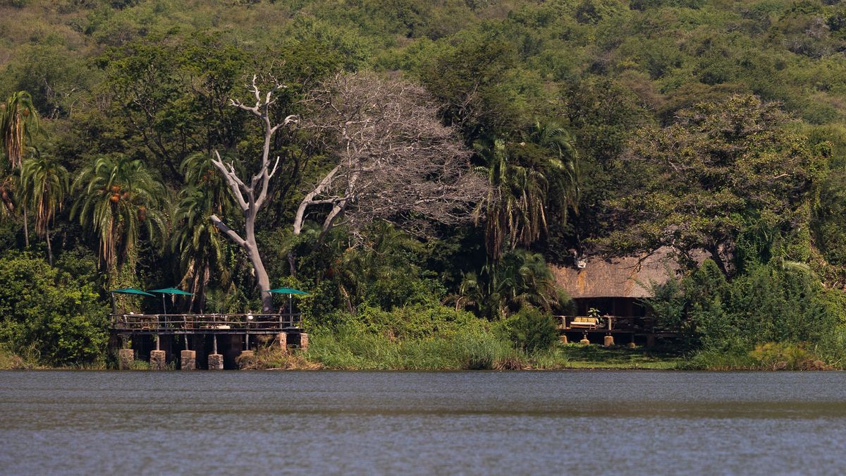 Ruzizi Tented Lodge lakeside