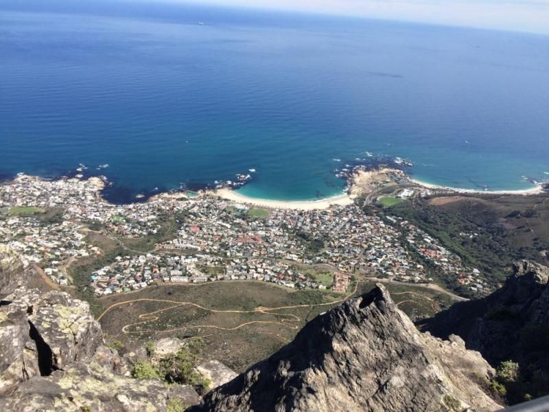 Blick vom Tafelberg auf Camps Bay