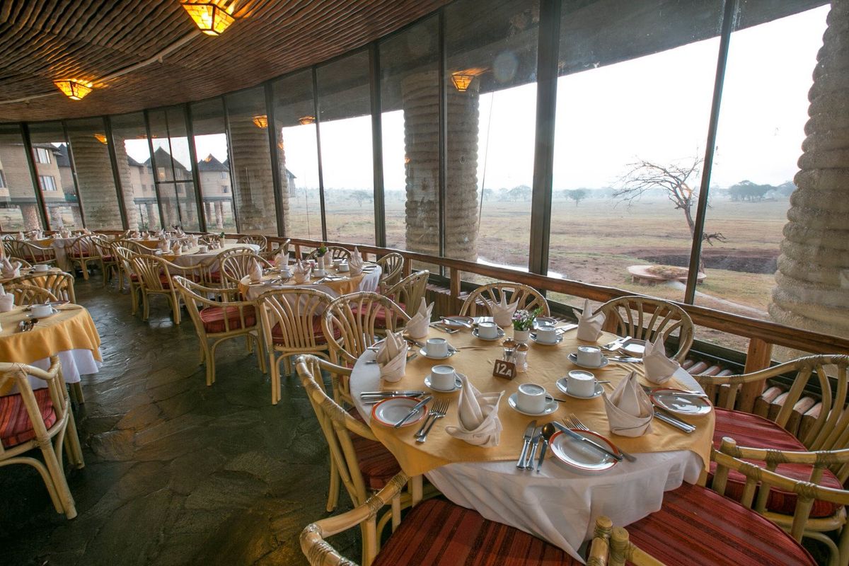 Salt Lick Safari Lodge restaurant