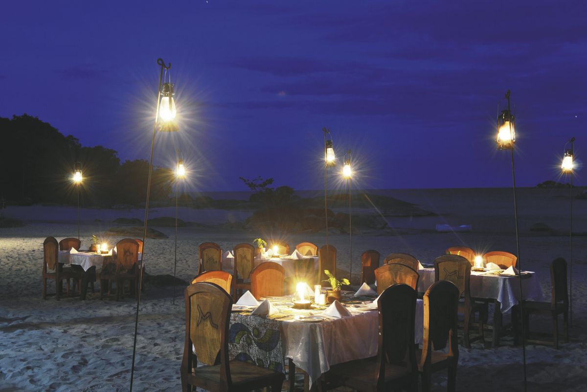 Makuzi Beach Lodge beach dinner