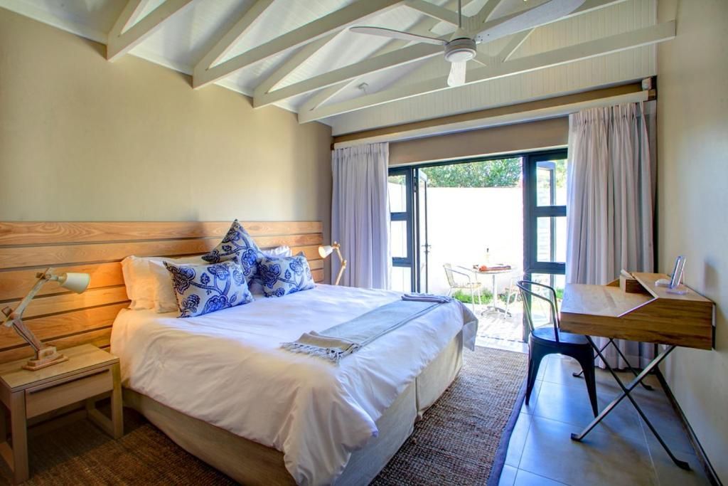 Scallop Guest Lodge room