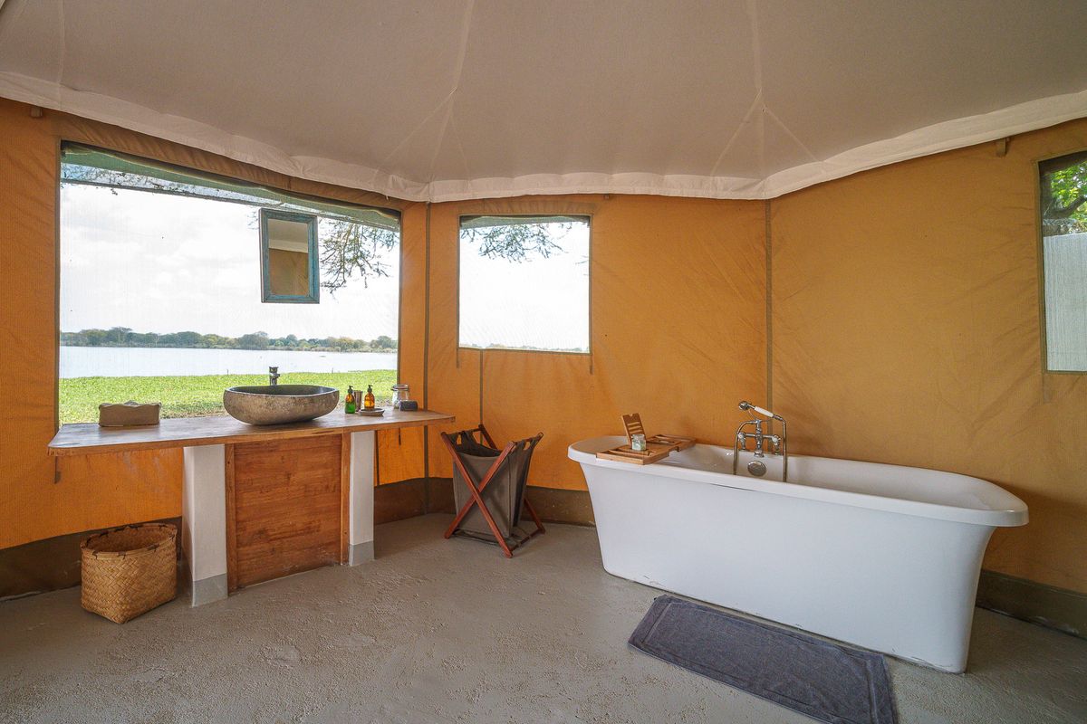 Kuthengo bath