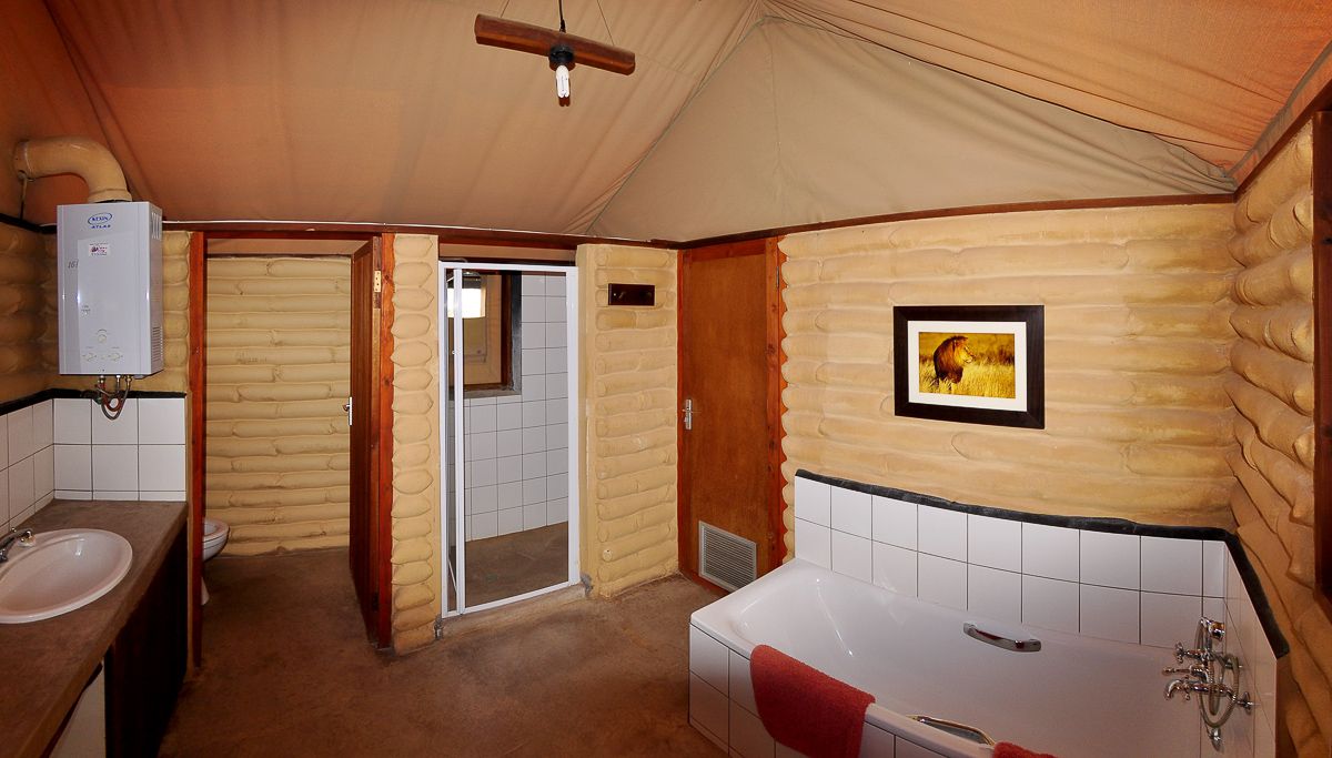 Kalahari Tented Camp bath