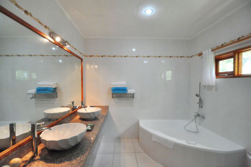Villas de Mer bath