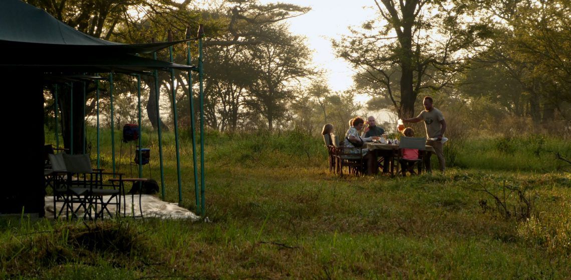 Serengeti View Camp outdoor lunch