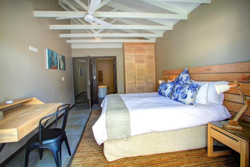 Scallop Guest Lodge room