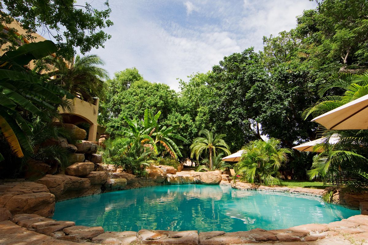 Chobe Game Lodge pool