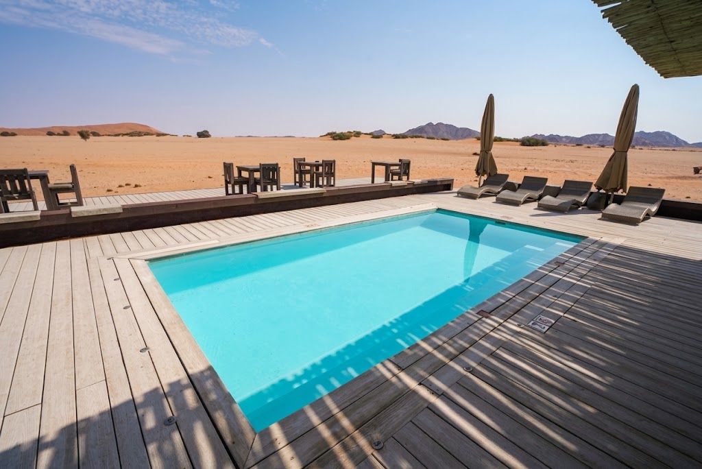 Dead Valley Lodge pool
