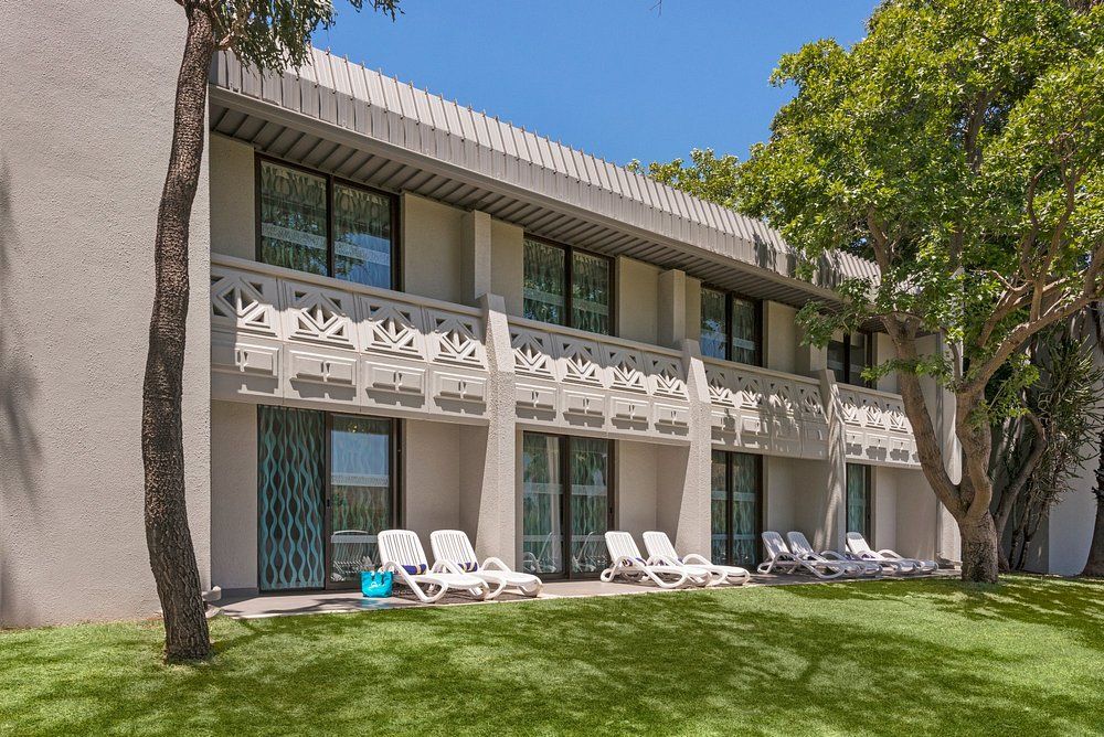 Sun City Cabanas front view