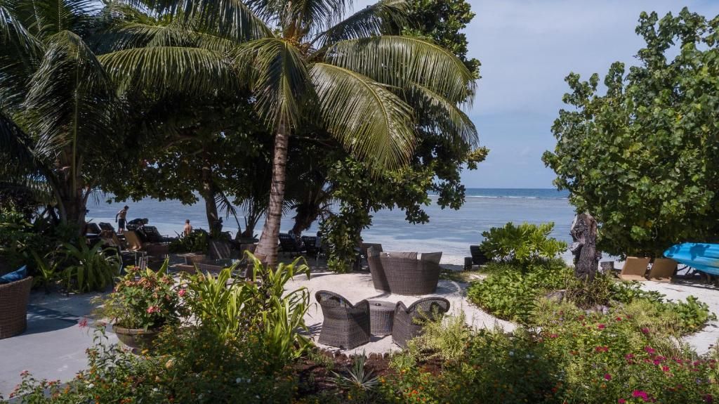 Le Repaire Boutique Hotel beach