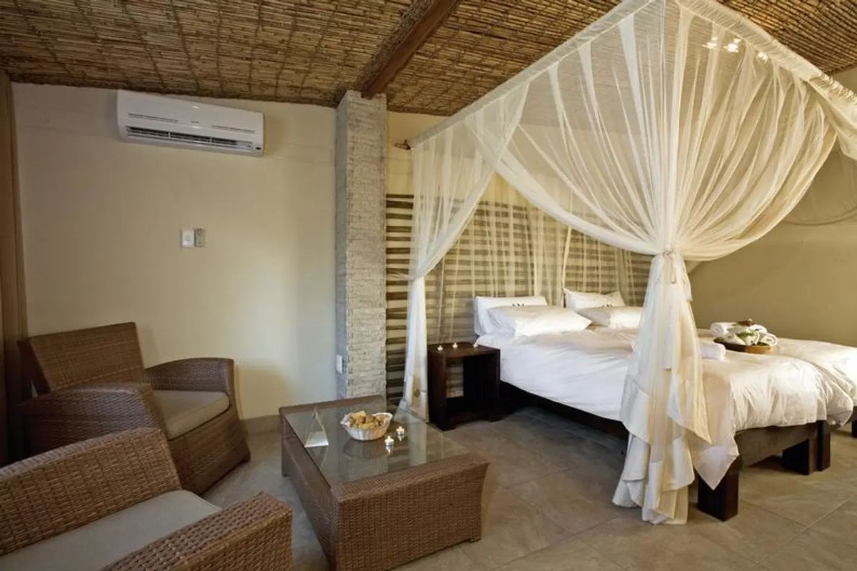 Okaukuejo room