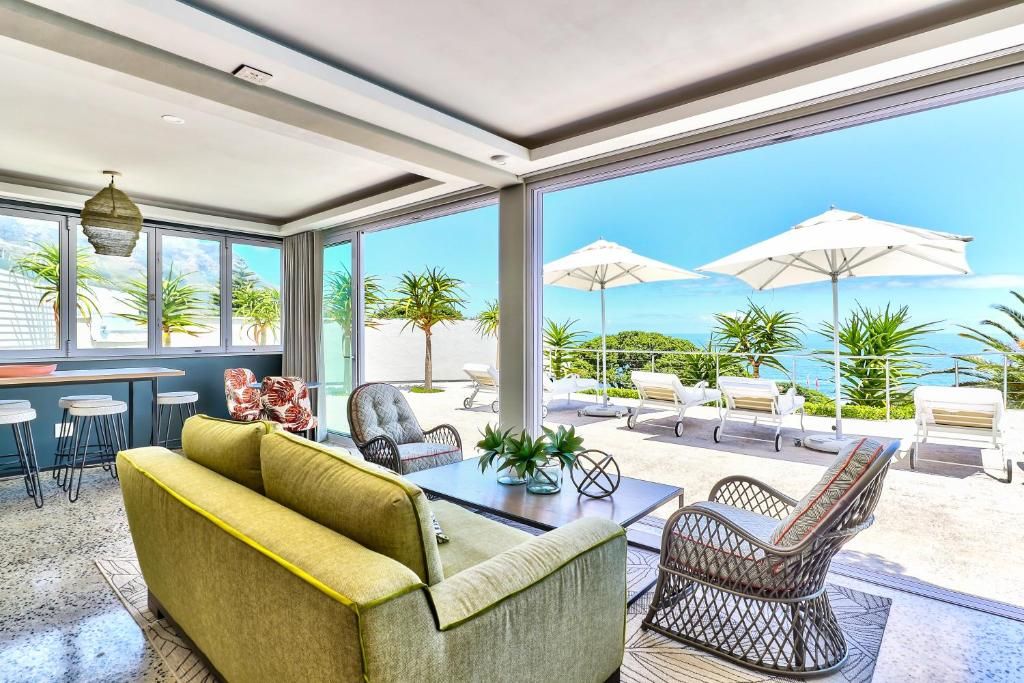 Ocean View House lounge view