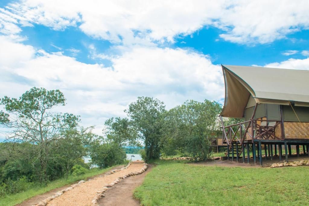 Queen Elizabeth Bush Lodge