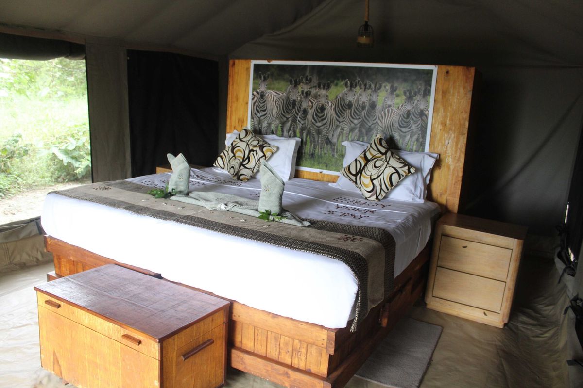 Bushmen Plains tent interior