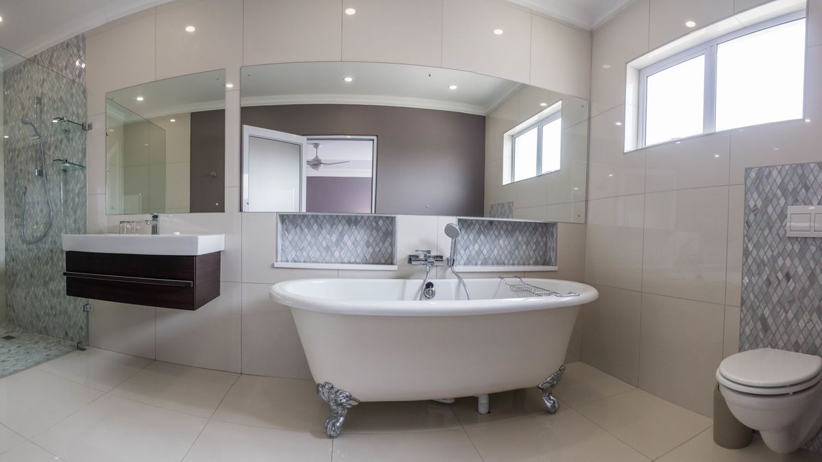 See Breeze Guesthouse bath
