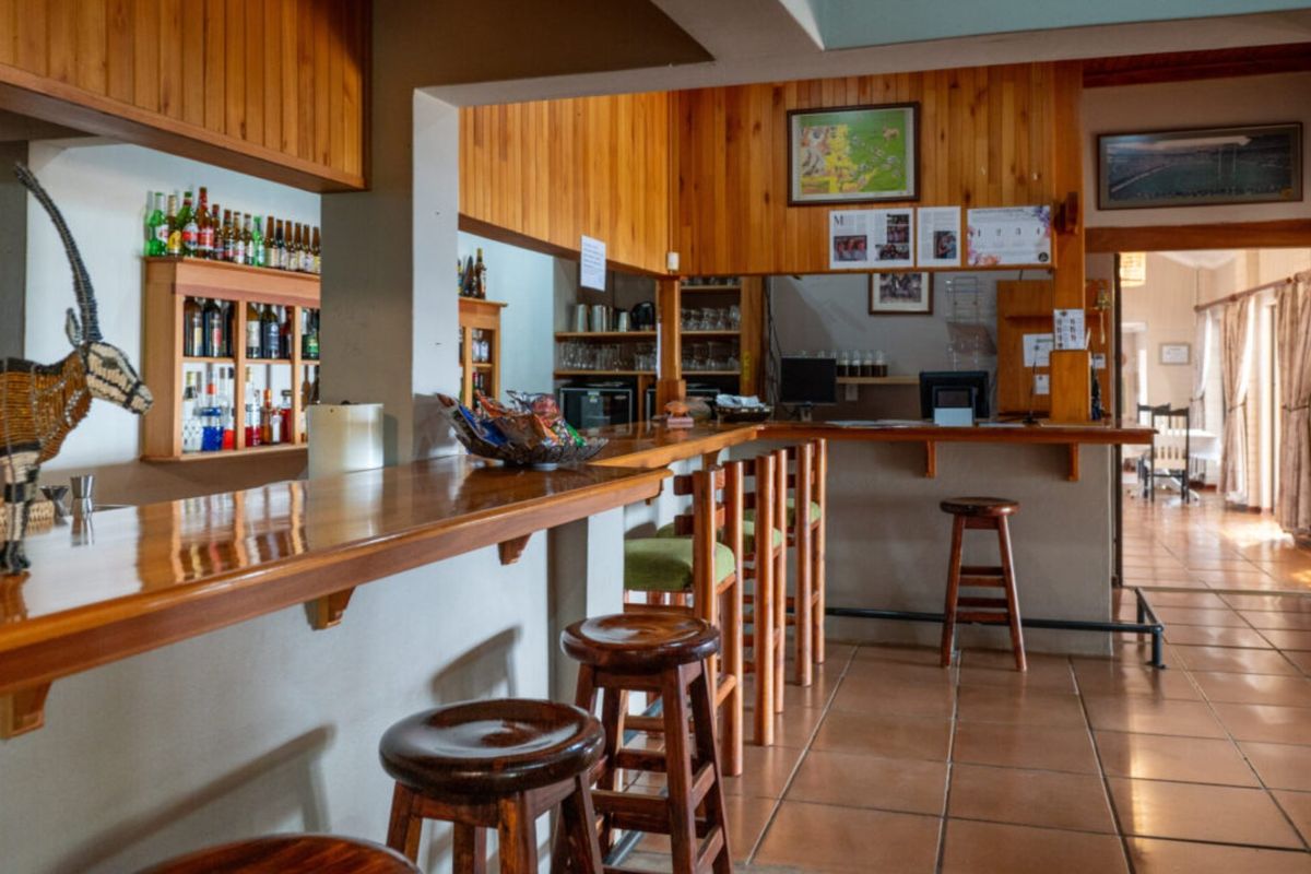 Bar in der Chestnut Country Lodge