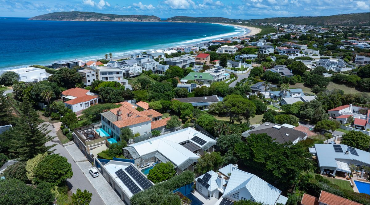 Scallop Guest Lodge aerial view